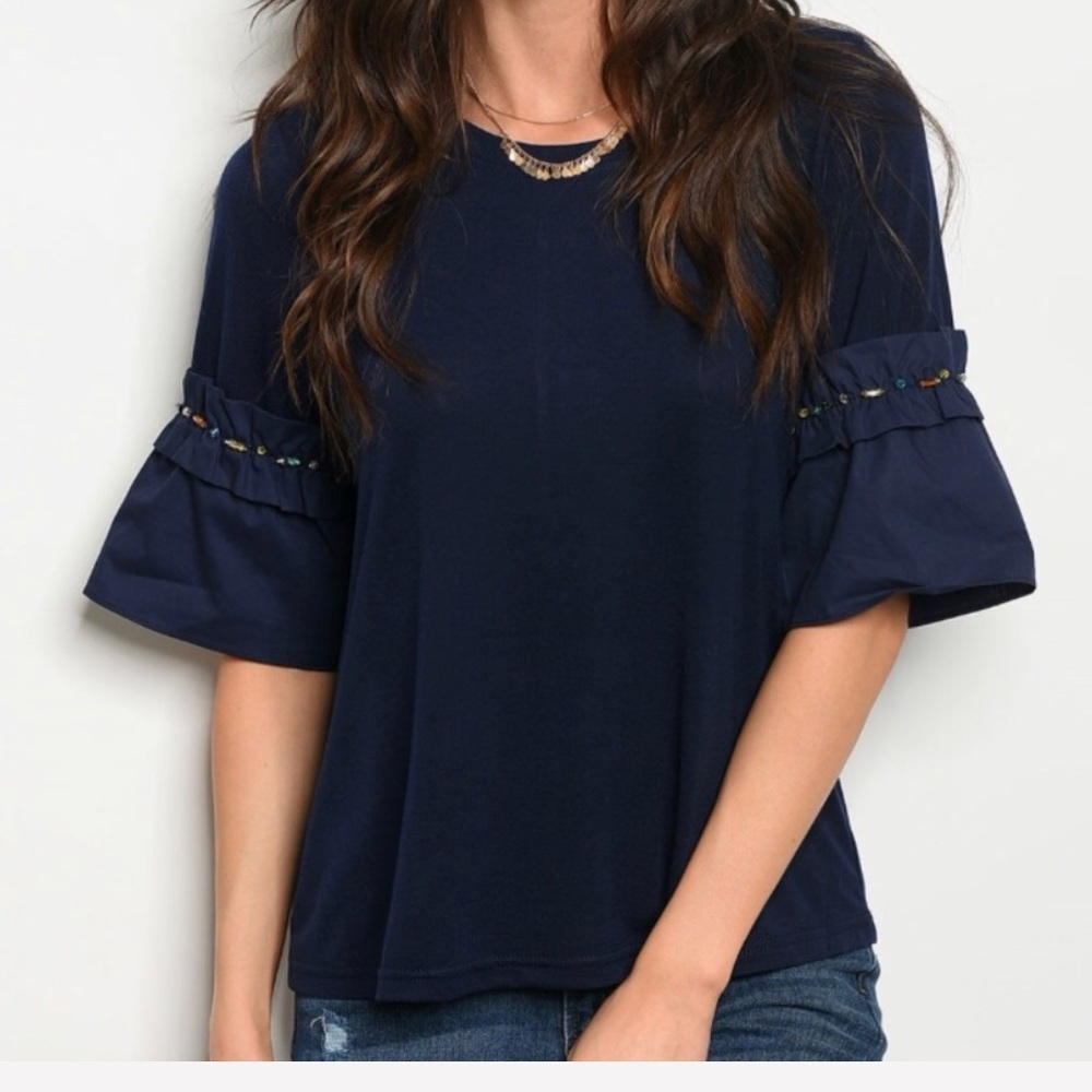 ☕️Lovely Bell Sleeve Top🌟